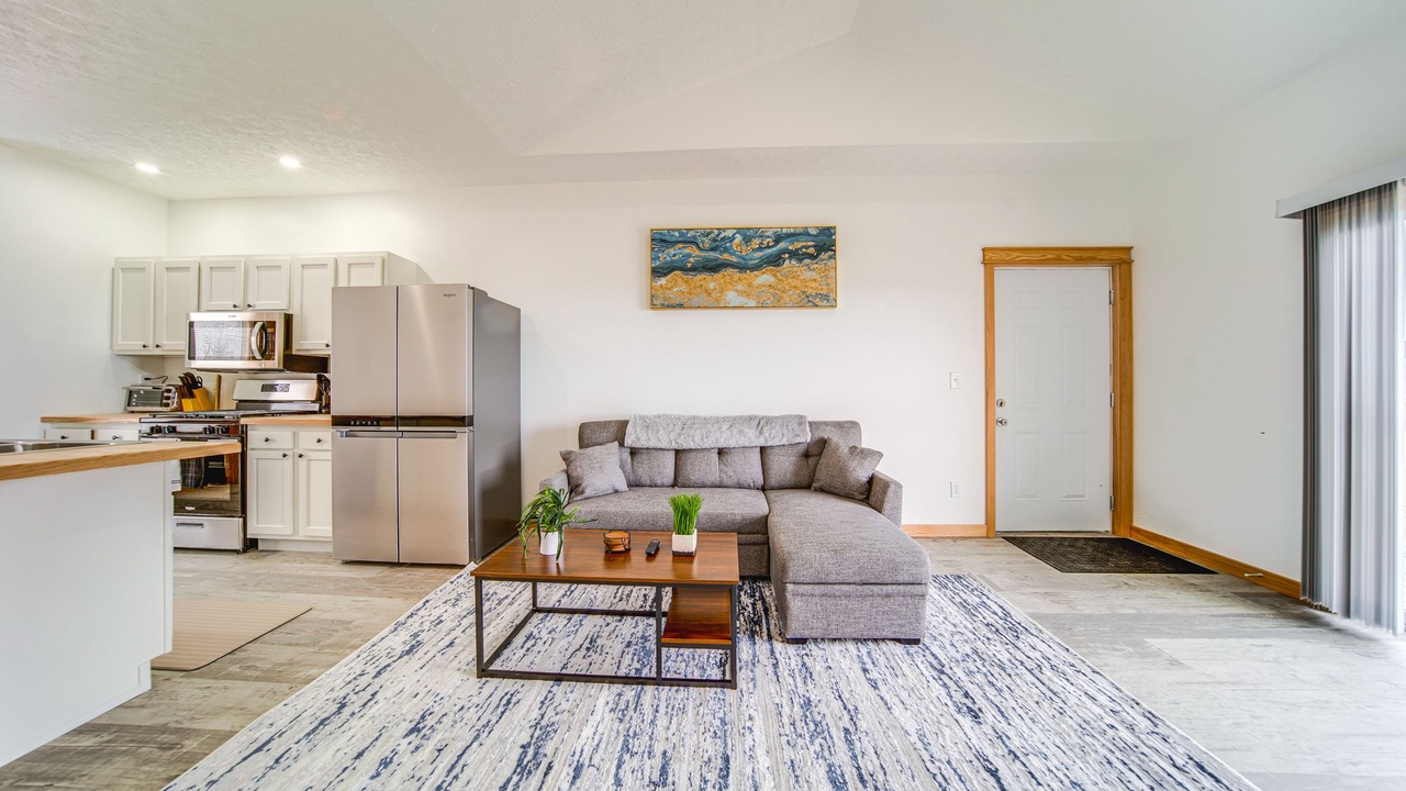 Photo of Livingroom in Erie