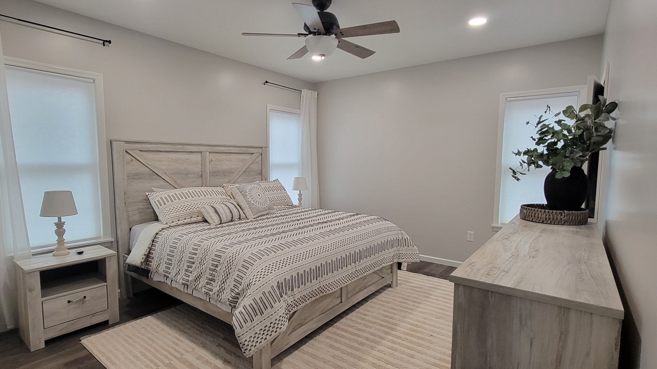 Photo of Bedroom in Alpine Lake