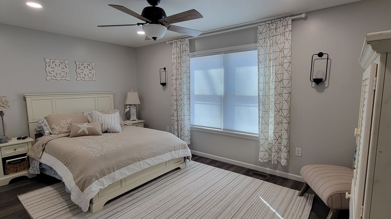 Photo of Bedroom in Alpine Lake