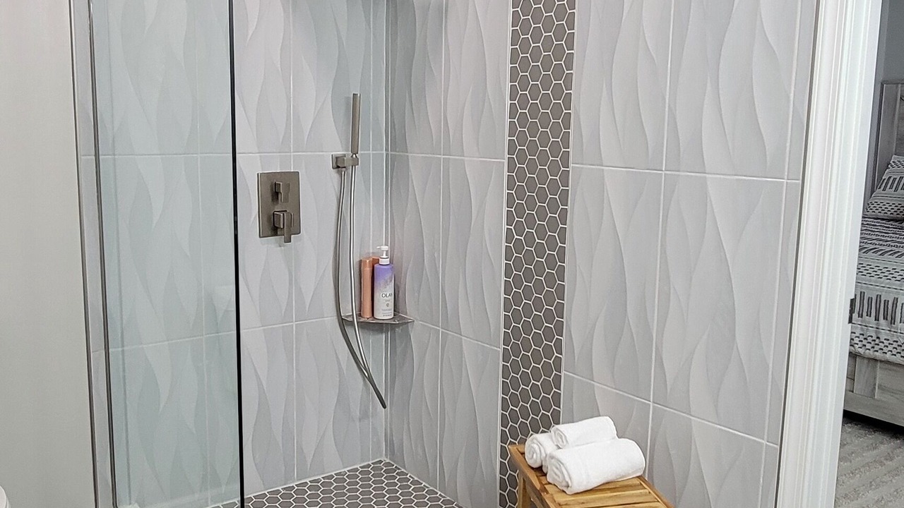 Photo of Bathroom in Alpine Lake