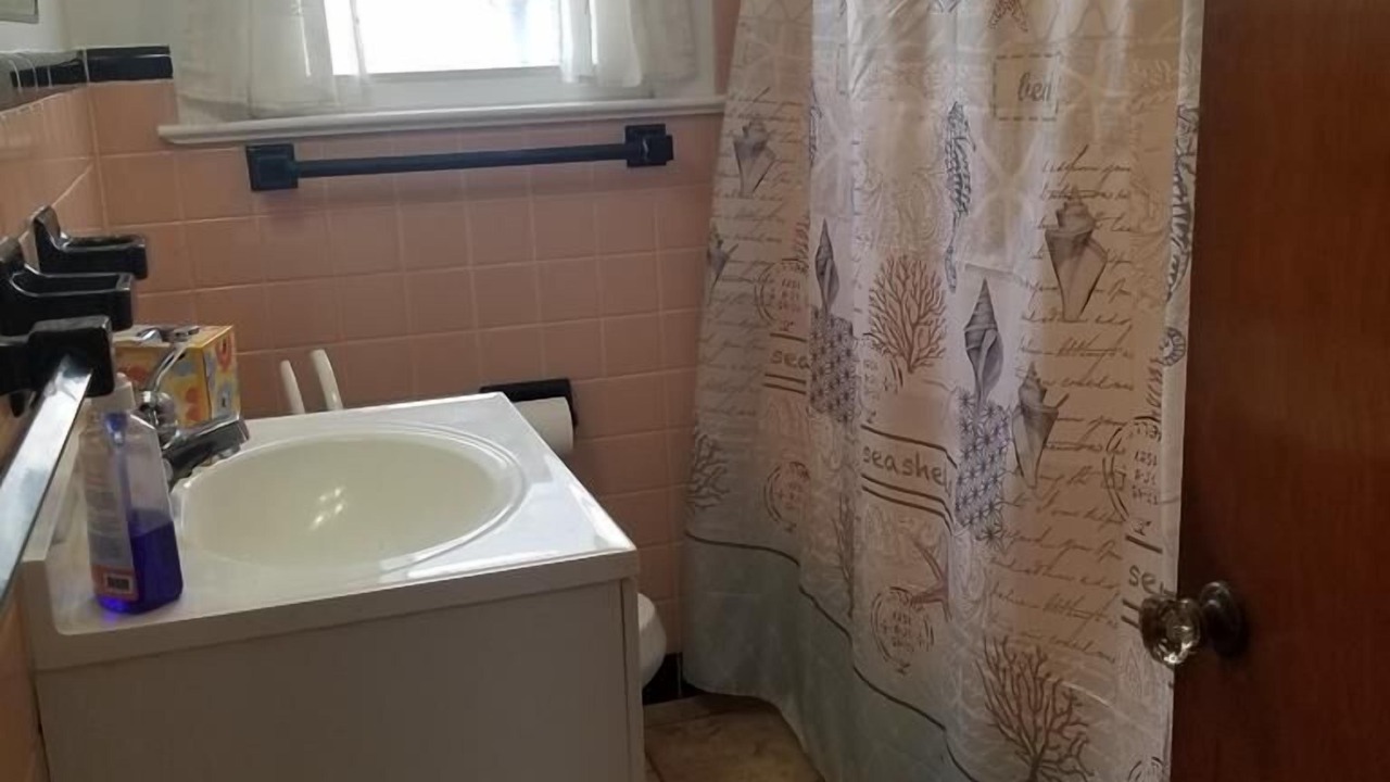 Photo of Bathroom in Townsend's Inlet