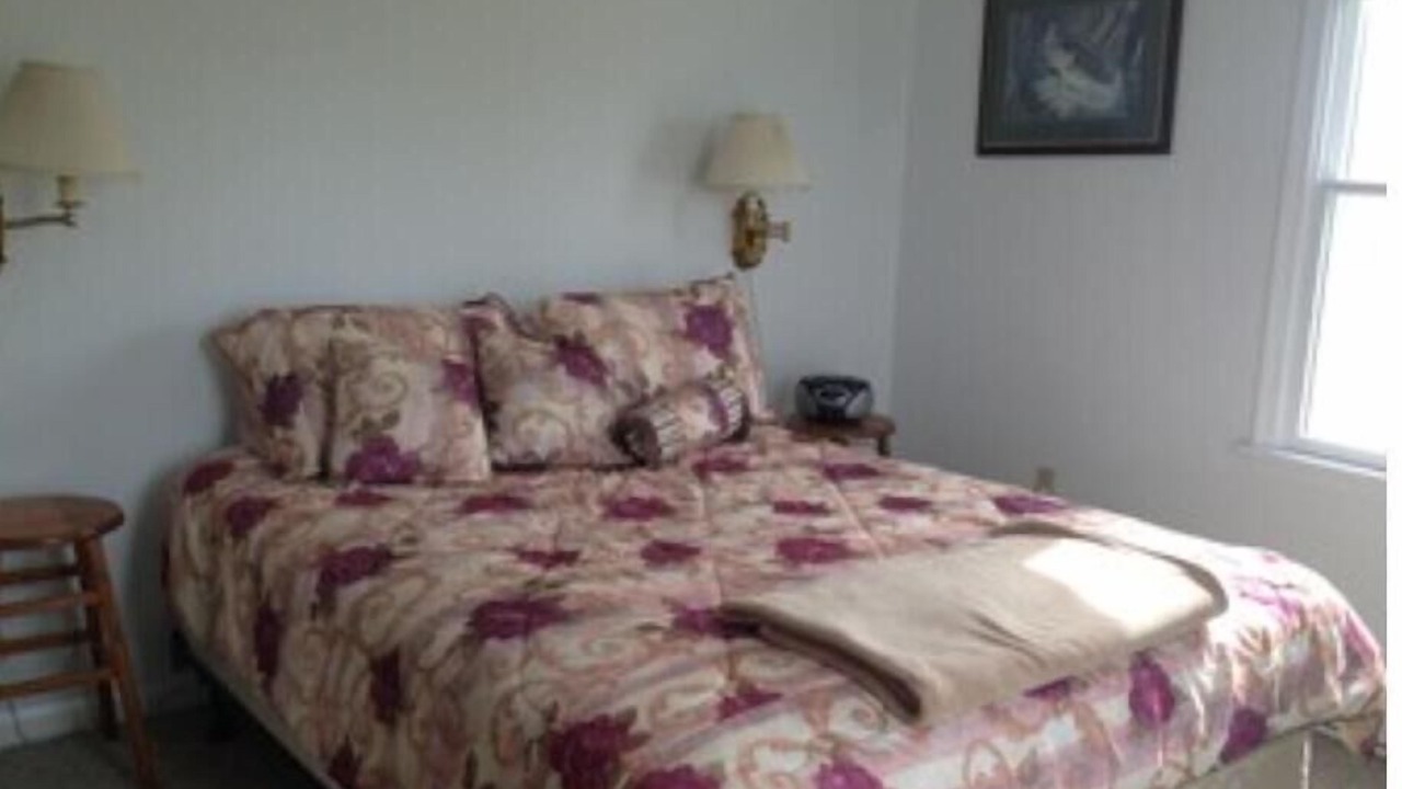 Photo of Bedroom in Upper Fairmount