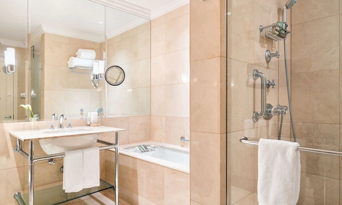 Photo of Bathroom in Central Park South