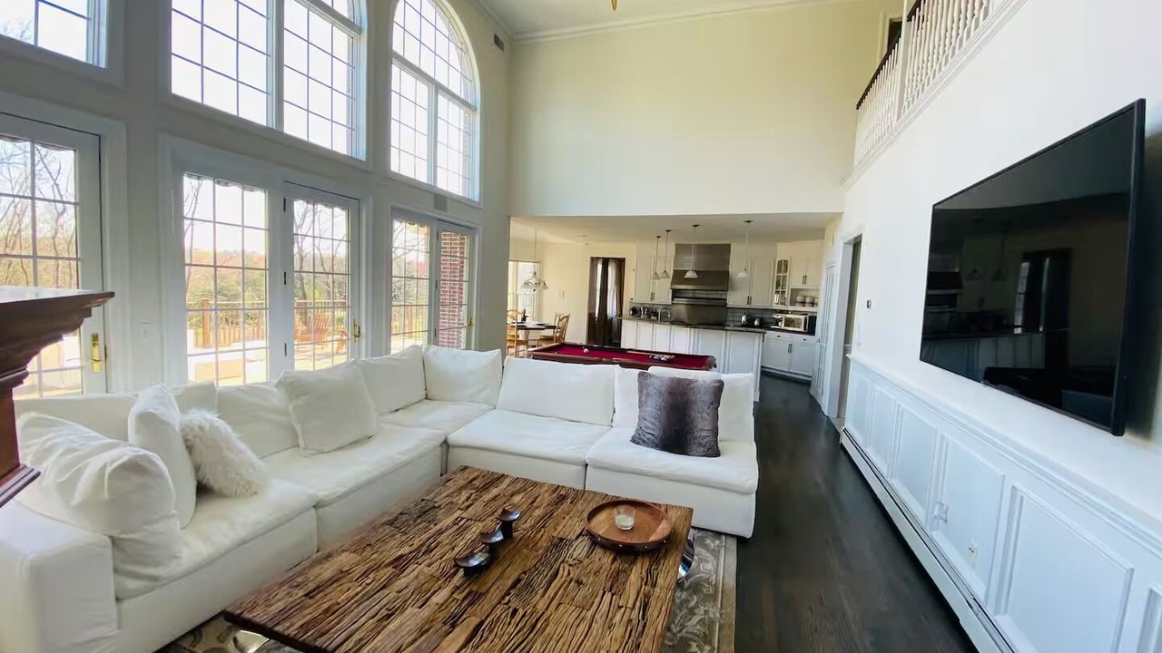 Photo of Livingroom in Sparta Township