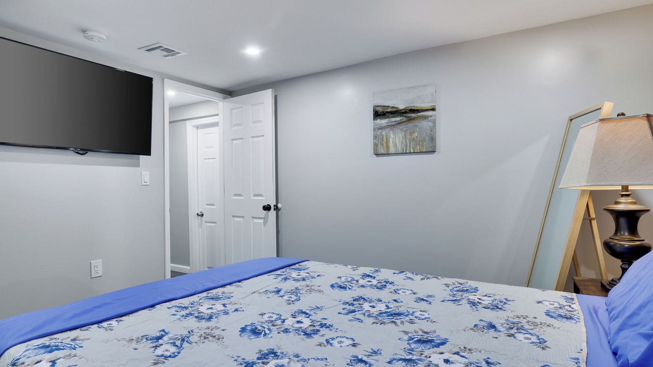 Photo of Bedroom in Weequahic