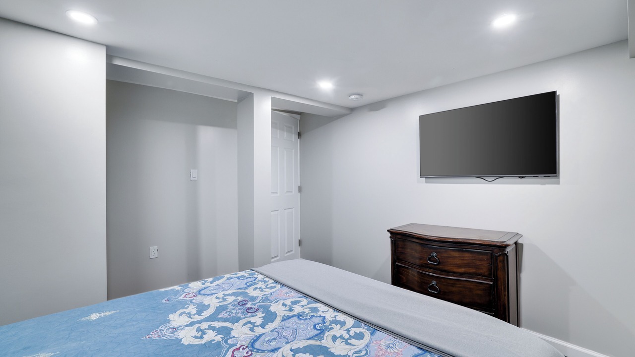 Photo of Bedroom in Weequahic