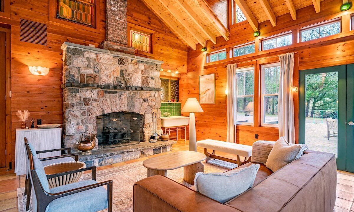 Photo of Livingroom in Layton