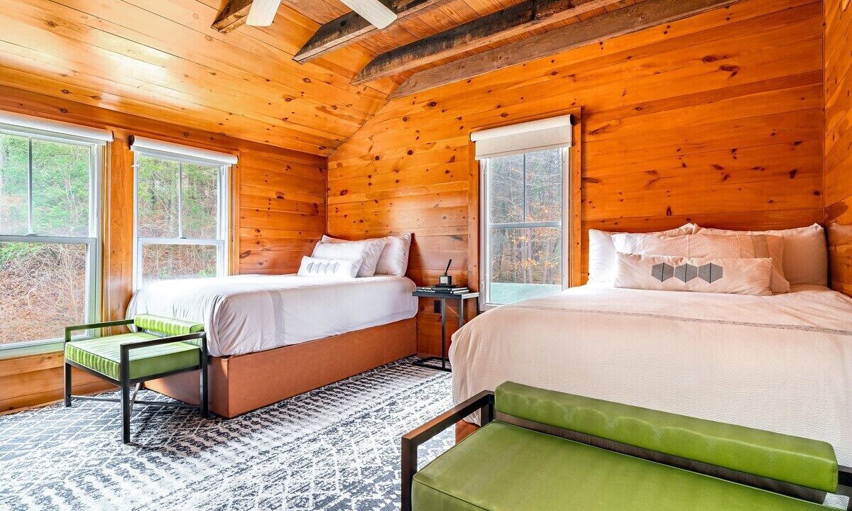 Photo of Bedroom in Layton