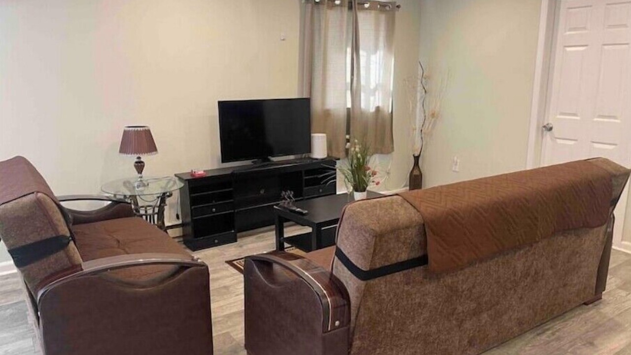 Photo of Livingroom in Newark