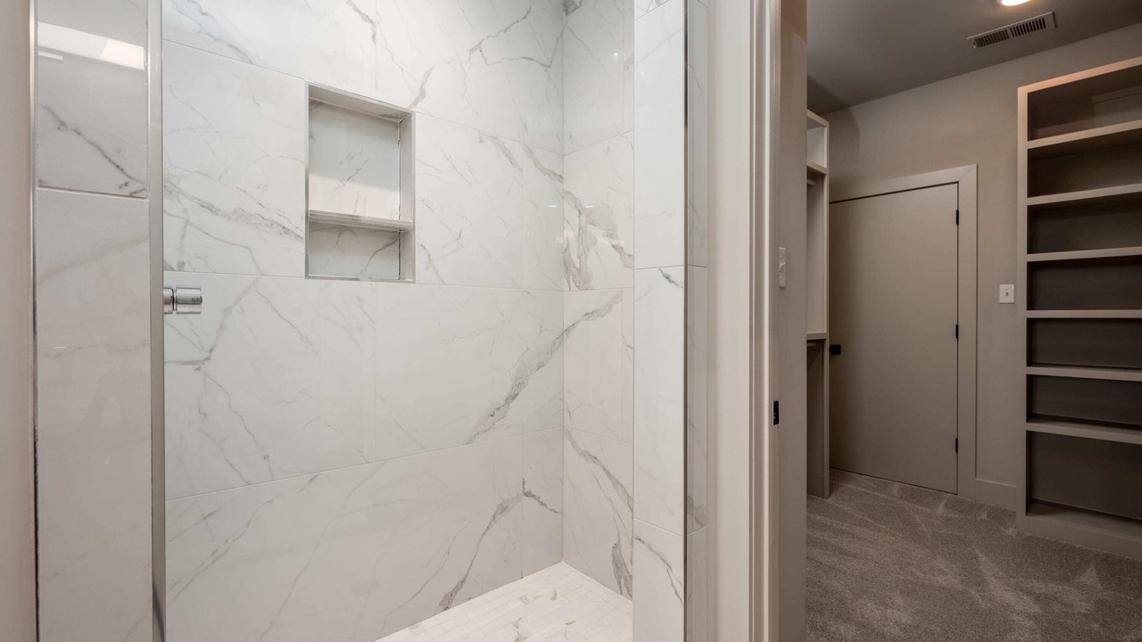 Photo of Bathroom in Cooper-Young Historic District