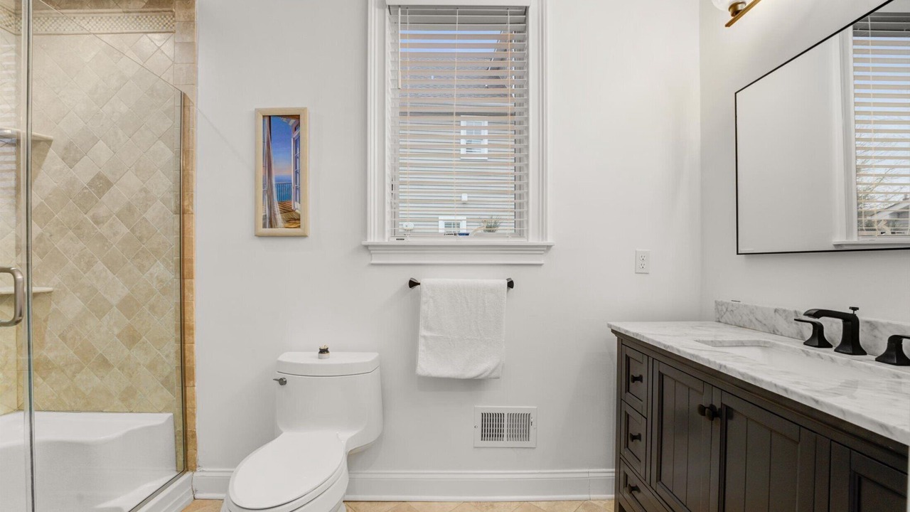 Photo of Bathroom in Wall