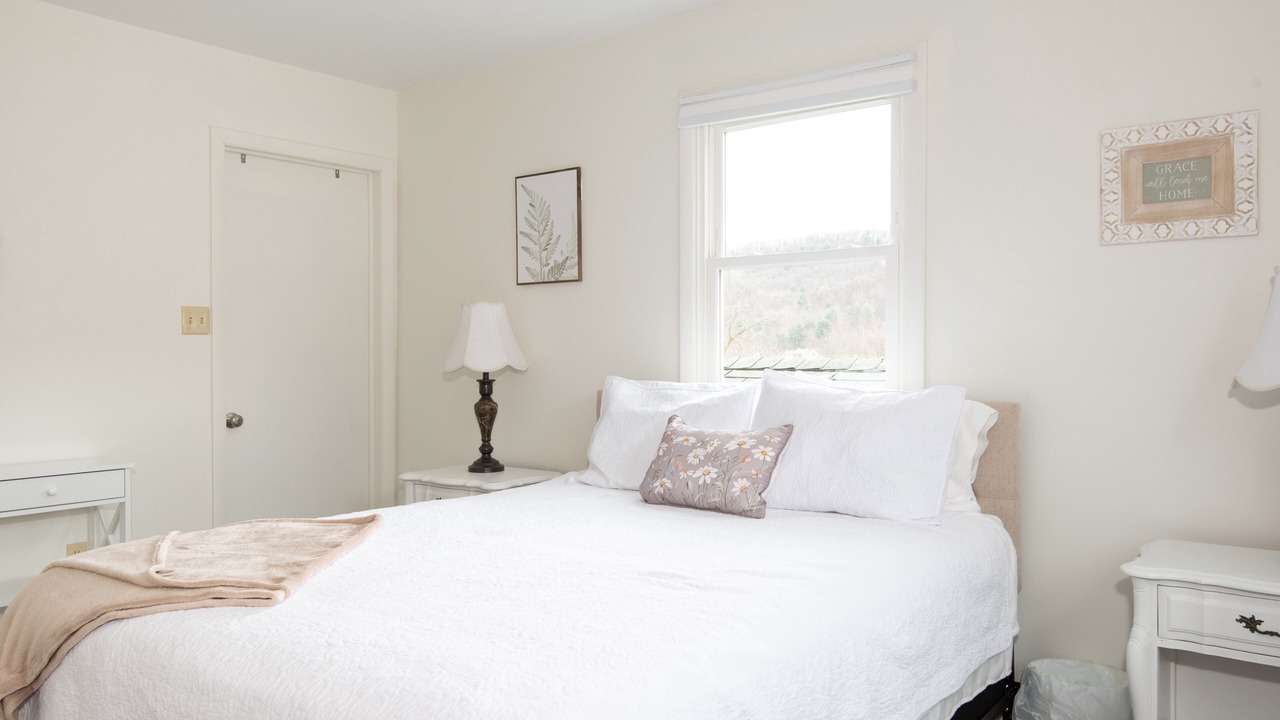 Photo of Bedroom in Millerstown