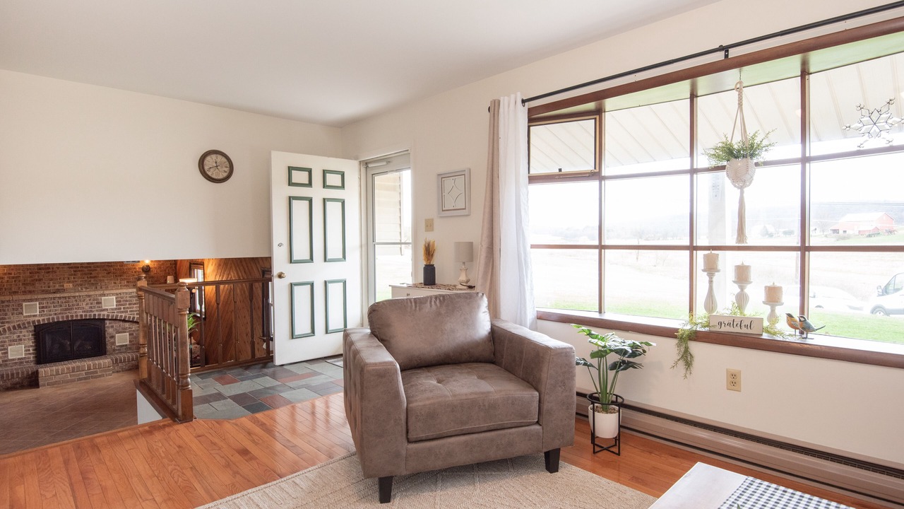 Photo of Livingroom in Millerstown