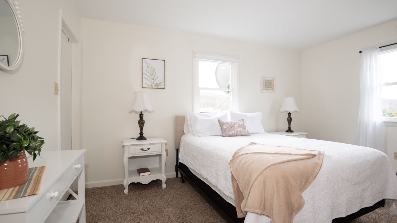 Photo of Bedroom in Millerstown