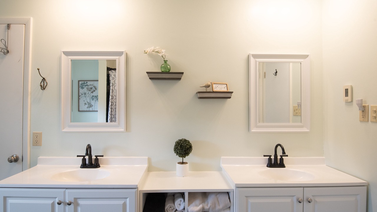 Photo of Bathroom in Millerstown