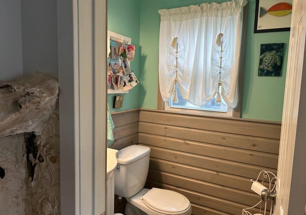 Photo of Bathroom in Townsend's Inlet