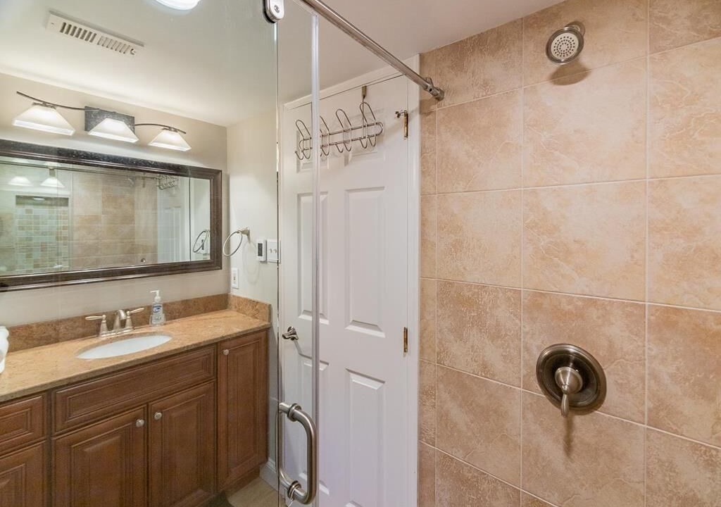 Photo of Bathroom in Townsend's Inlet