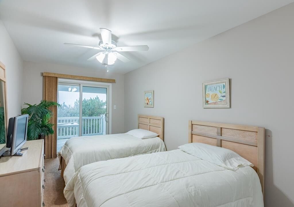 Photo of Bedroom in Townsend's Inlet