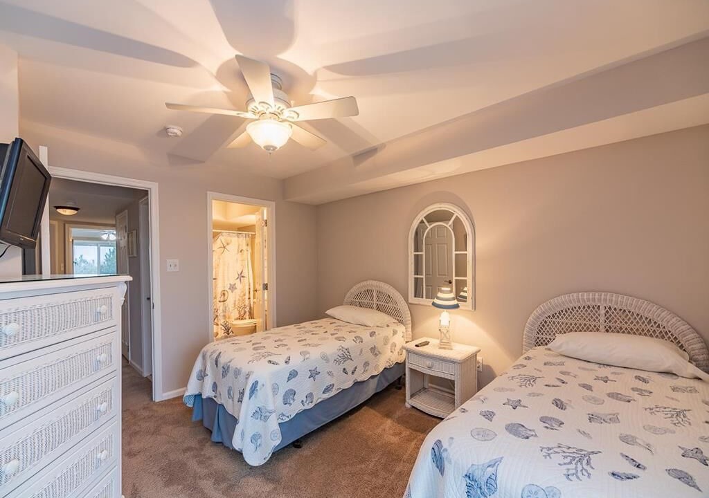 Photo of Bedroom in Townsend's Inlet