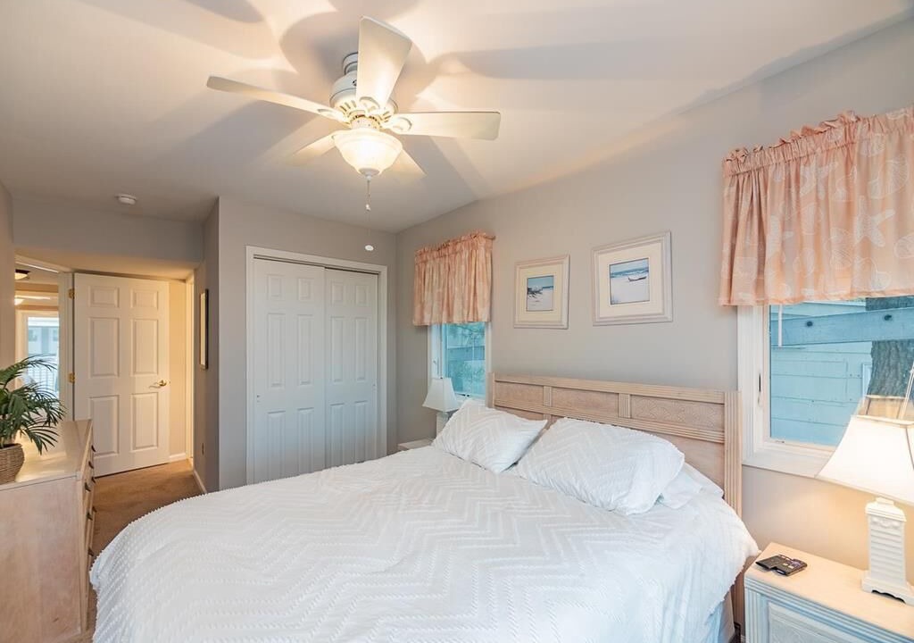 Photo of Bedroom in Townsend's Inlet