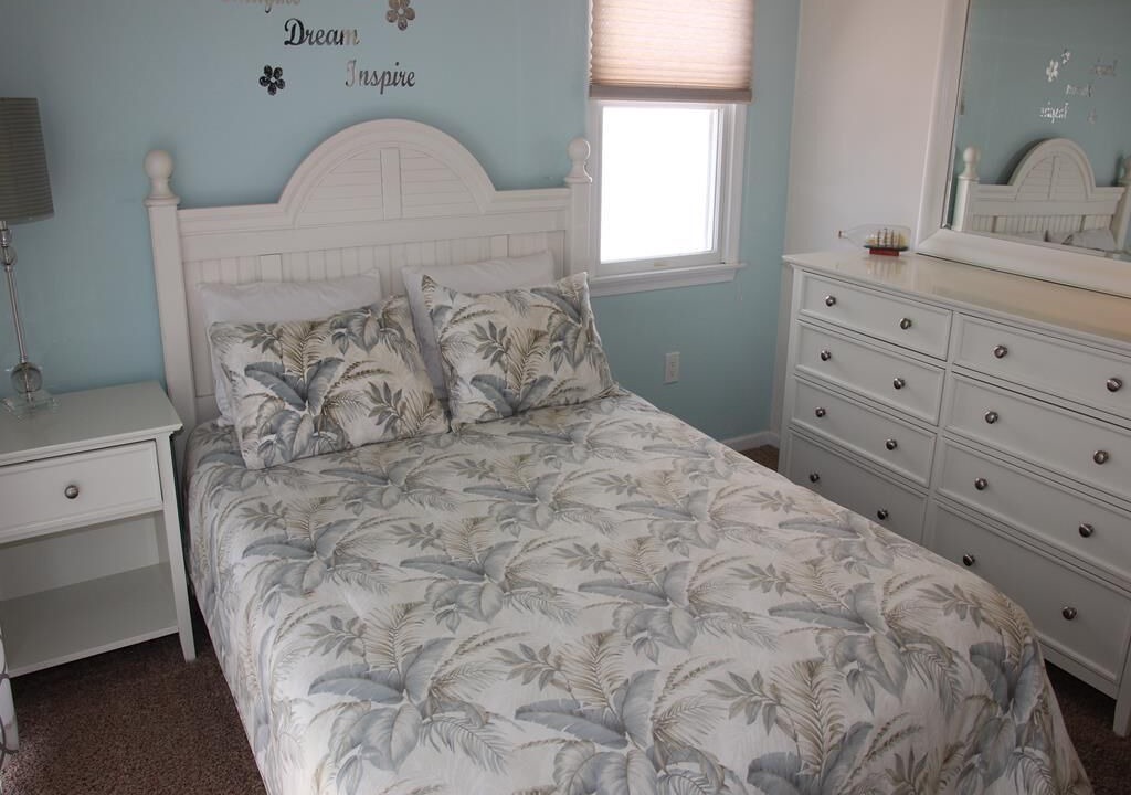 Photo of Bedroom in Townsend's Inlet