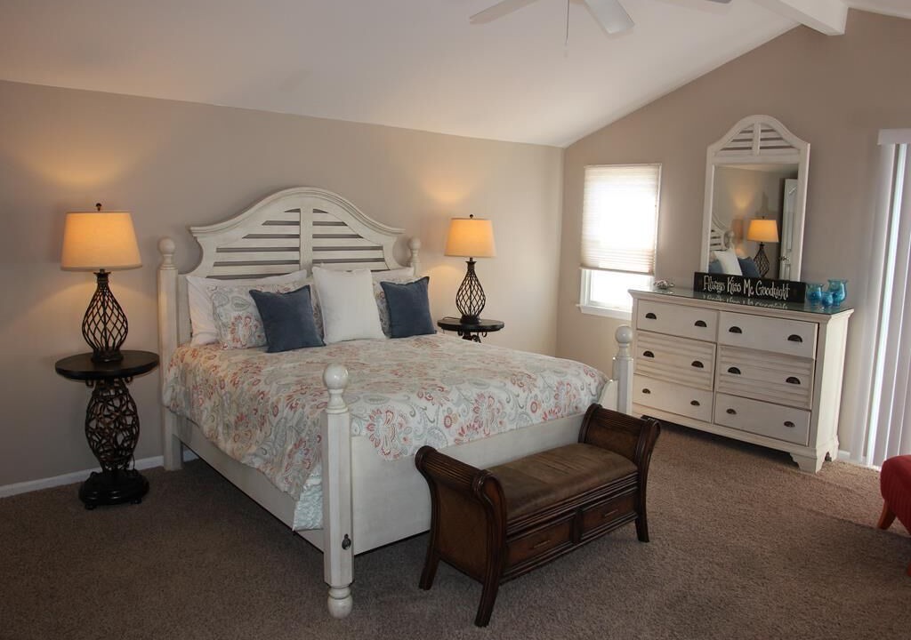 Photo of Bedroom in Townsend's Inlet