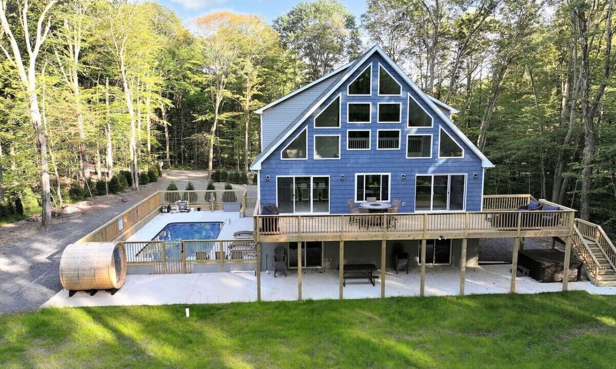Photo of Others in Pocono Lake