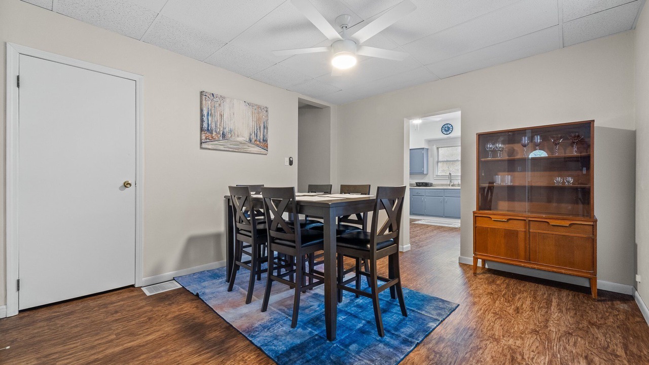 Photo of Livingroom in Carnegie