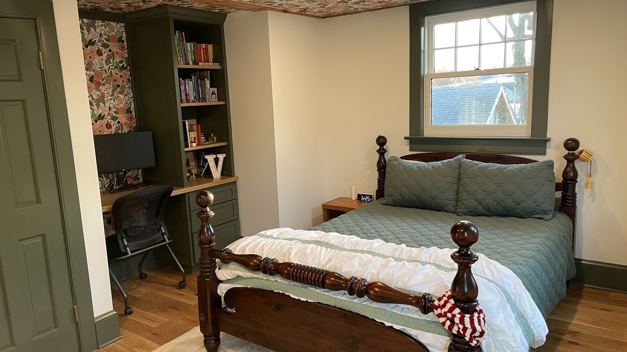 Photo of Bedroom in Murray Hill