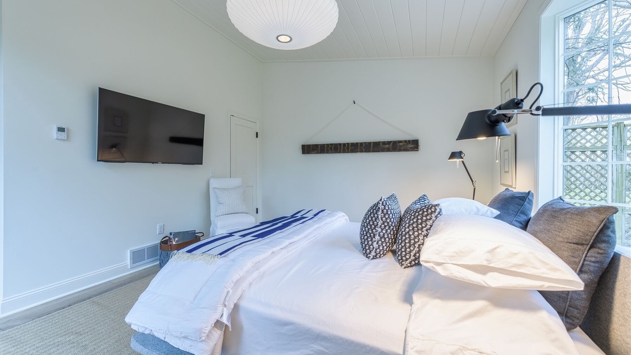 Photo of Bedroom in Douglas