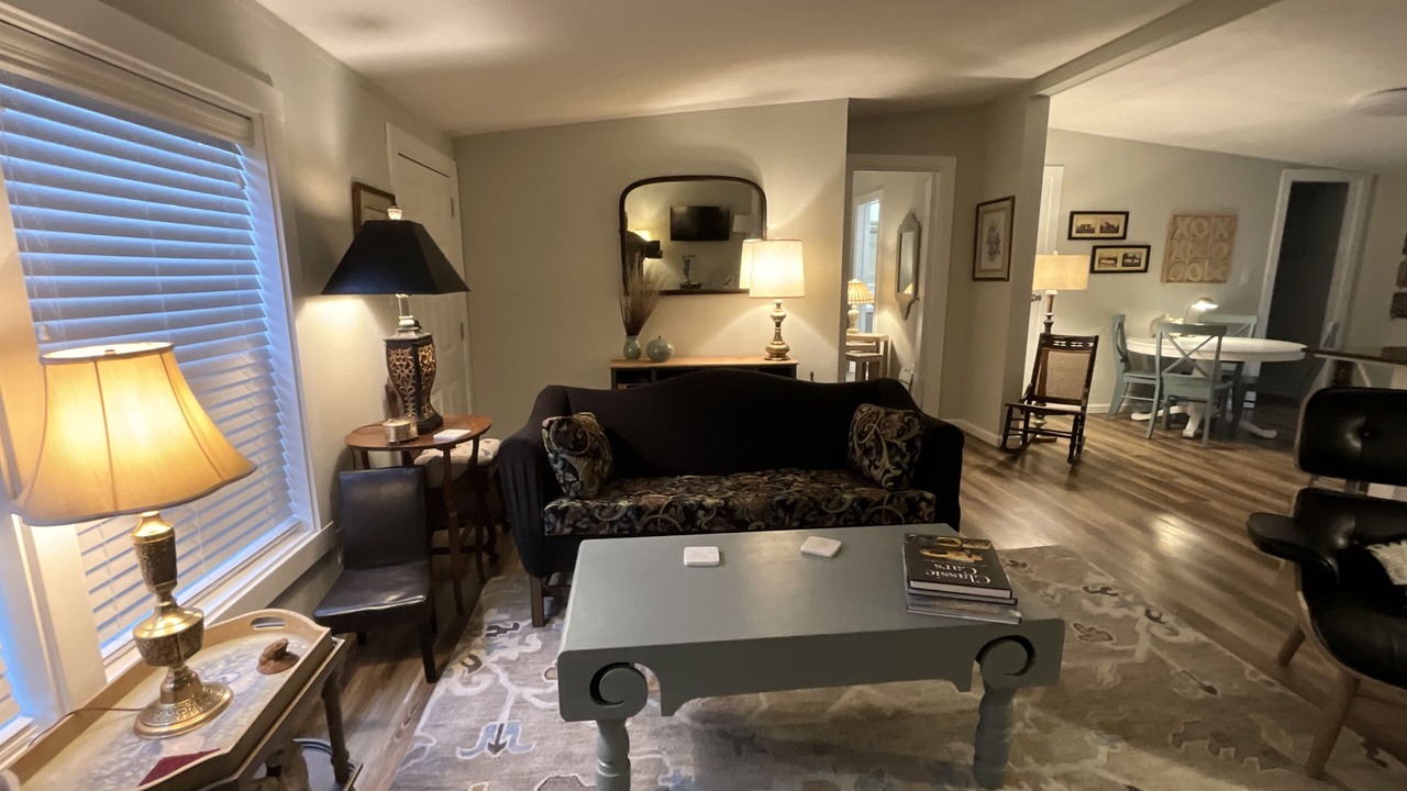 Photo of Livingroom in Black Creek
