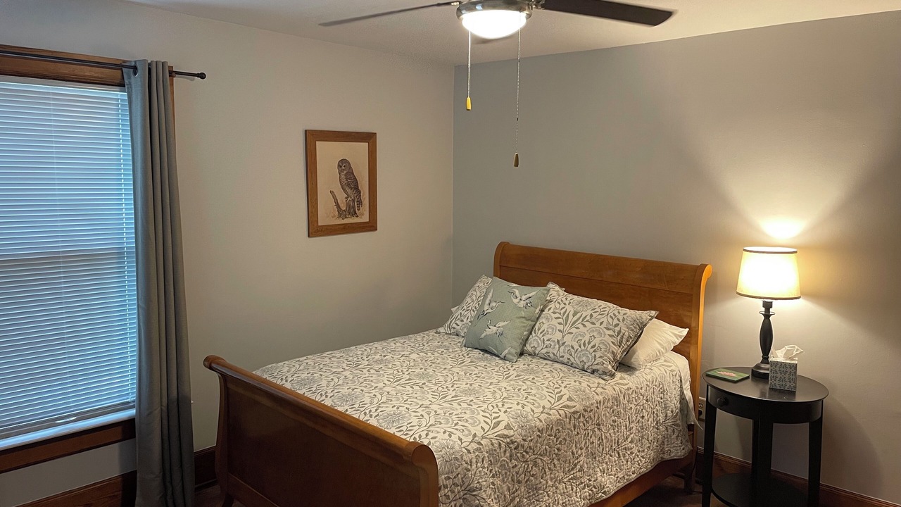 Photo of Bedroom in Oak Harbor