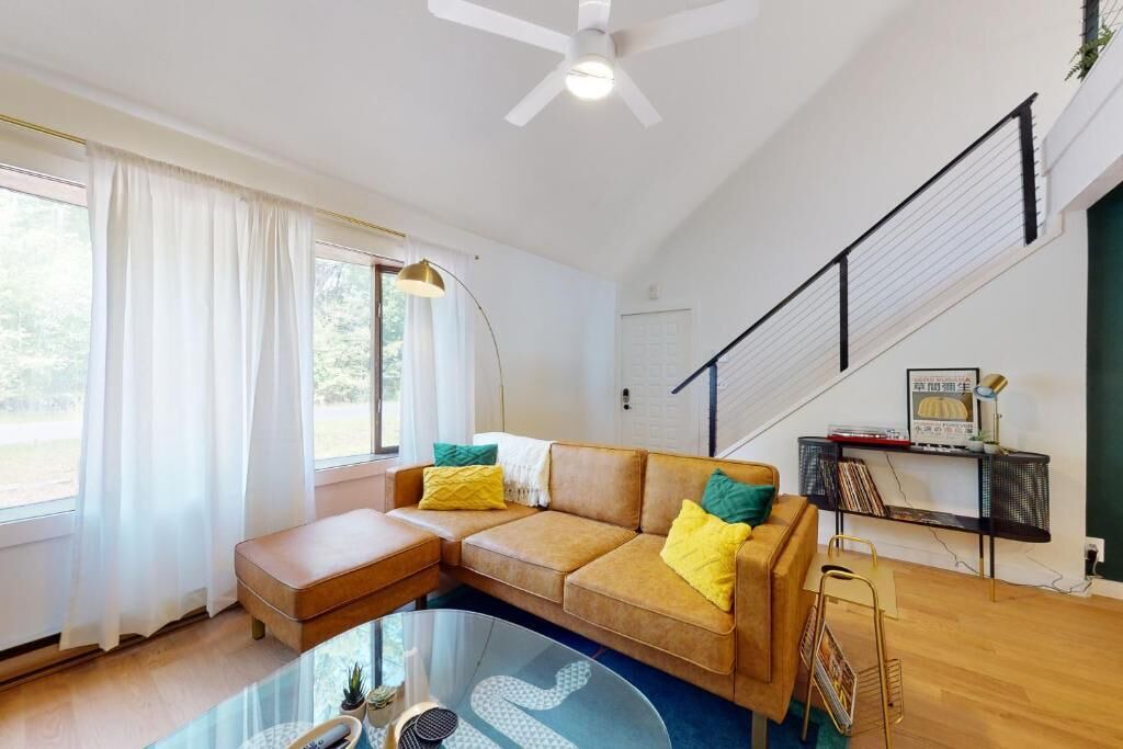 Photo of Livingroom in East Stroudsburg