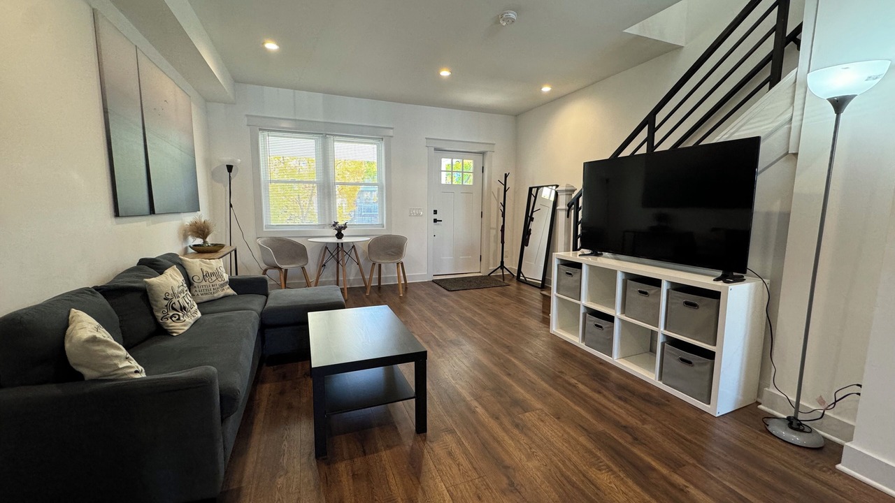 Photo of Livingroom in Brightwood Park