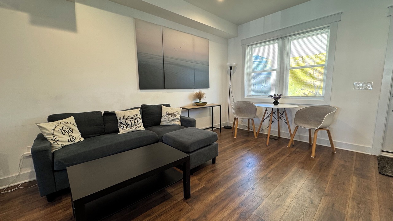 Photo of Livingroom in Brightwood Park