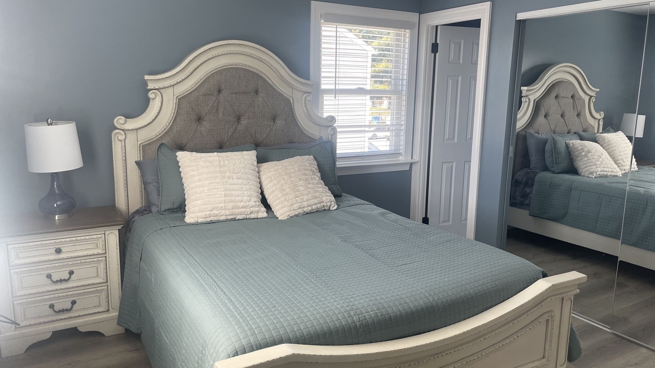 Photo of Bedroom in Newark