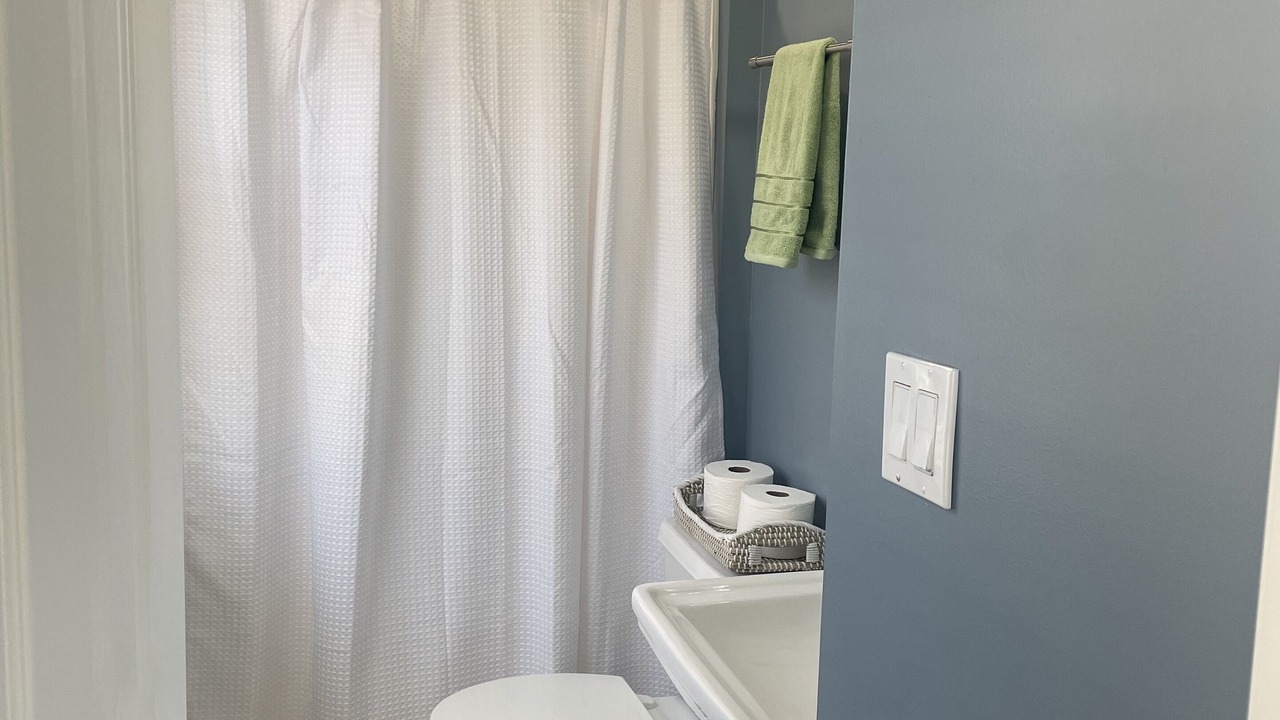 Photo of Bathroom in Newark