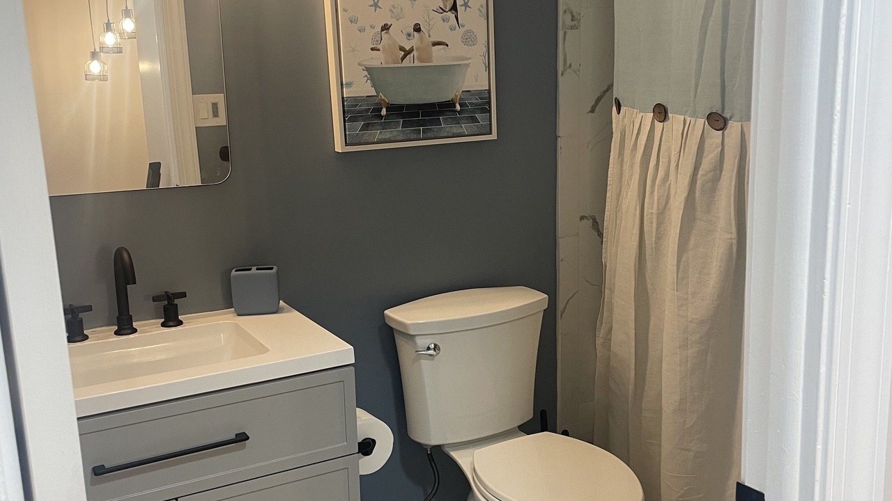 Photo of Bathroom in Newark