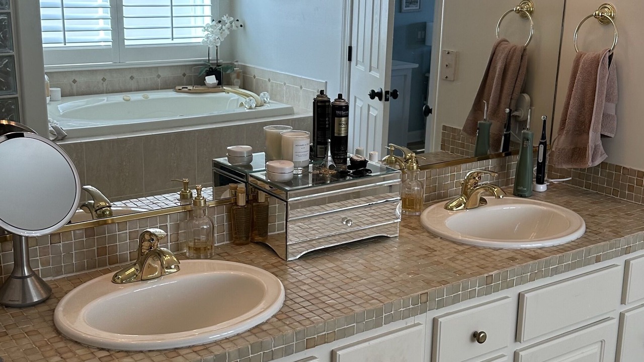 Photo of Bathroom in Croatan Beach