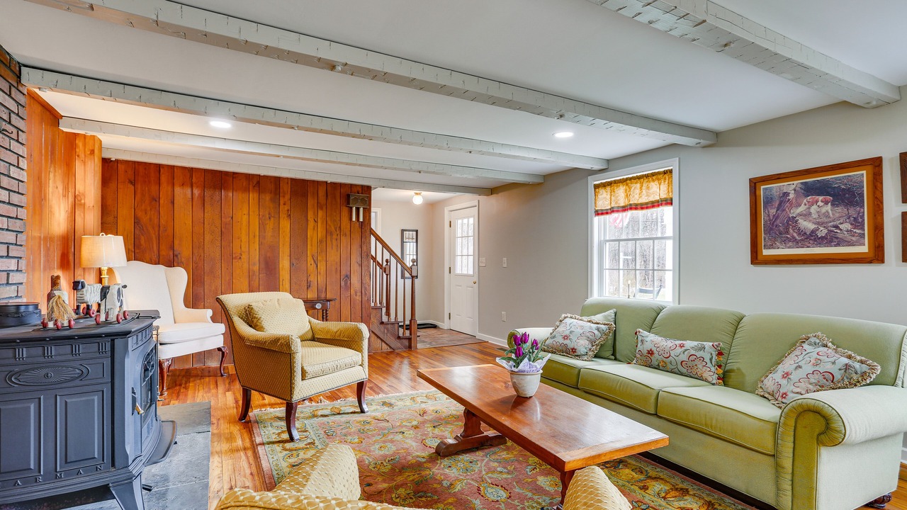 Photo of Livingroom in Layton