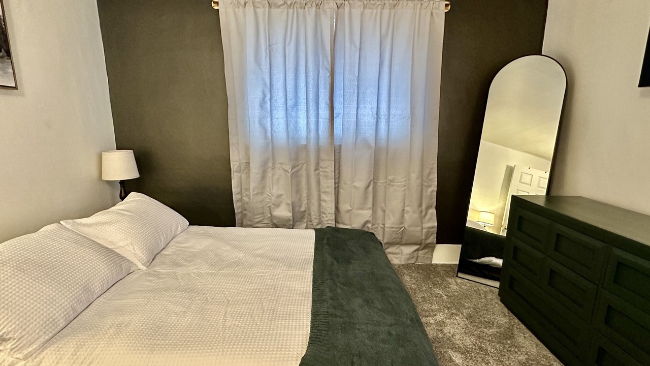 Photo of Bedroom in Warren