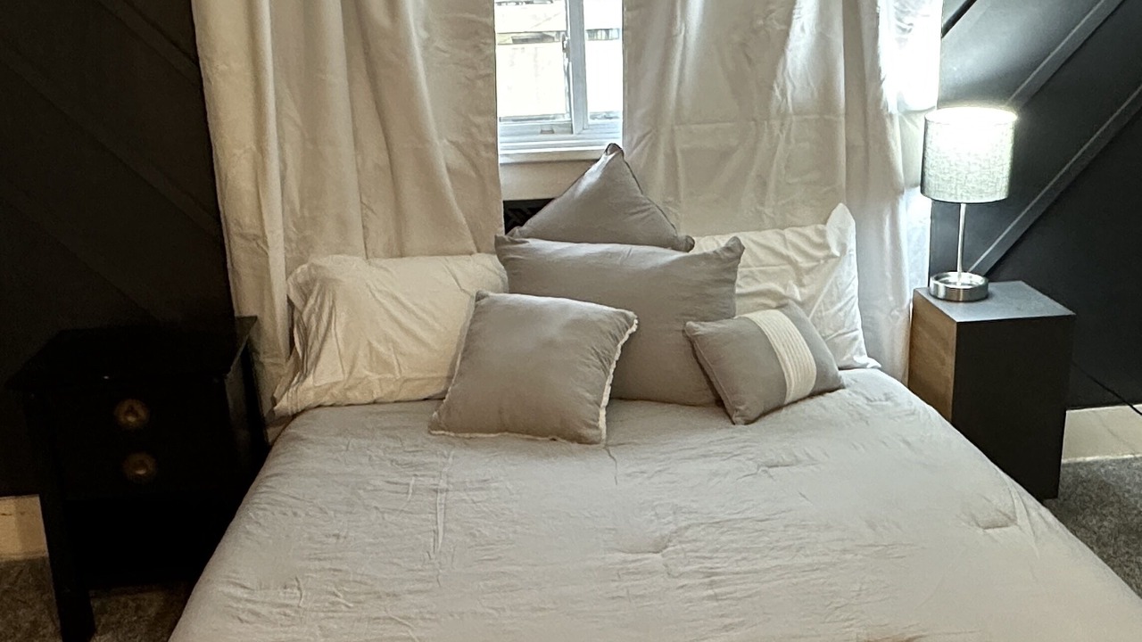 Photo of Bedroom in Warren