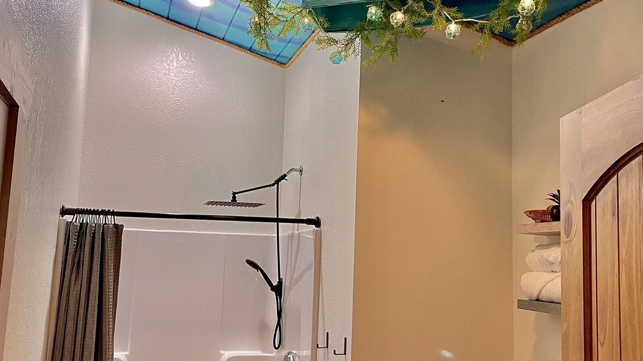 Photo of Bathroom in La Follette