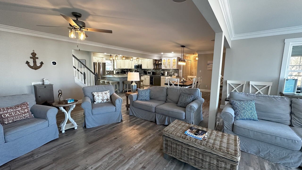 Photo of Livingroom in Keen-Wik On the Bay