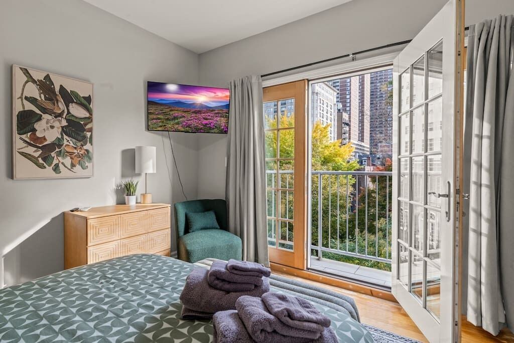 Photo of Bedroom in Rittenhouse Row