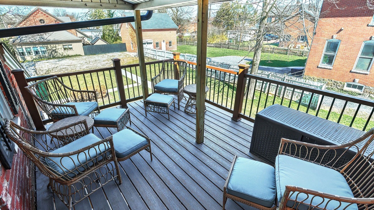 Photo of Patio Balcony in New Oxford