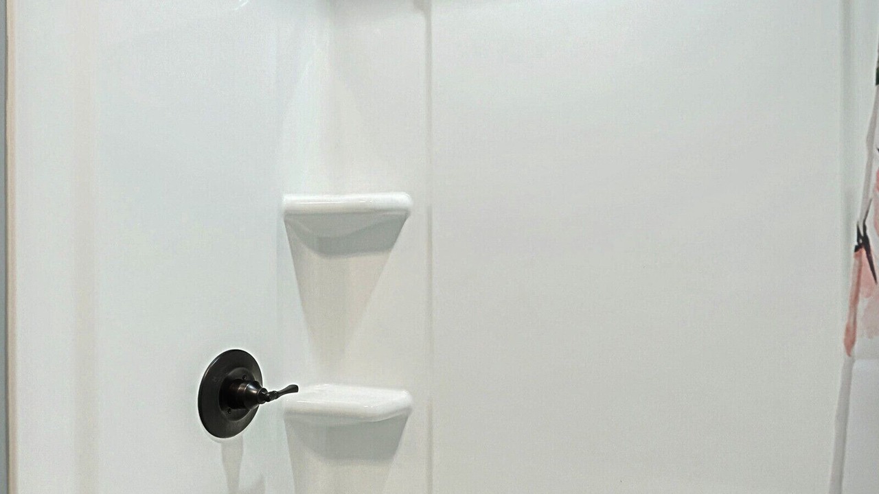 Photo of Bathroom in New Oxford