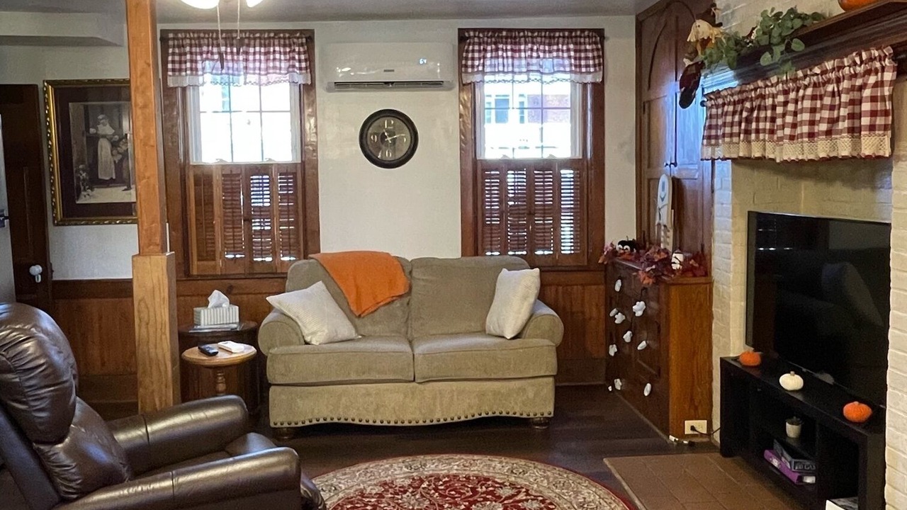 Photo of Livingroom in New Oxford