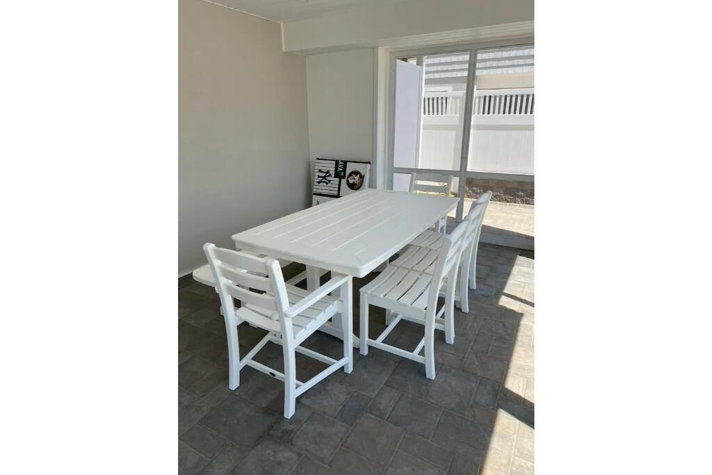 Photo of Outdoor in Holgate