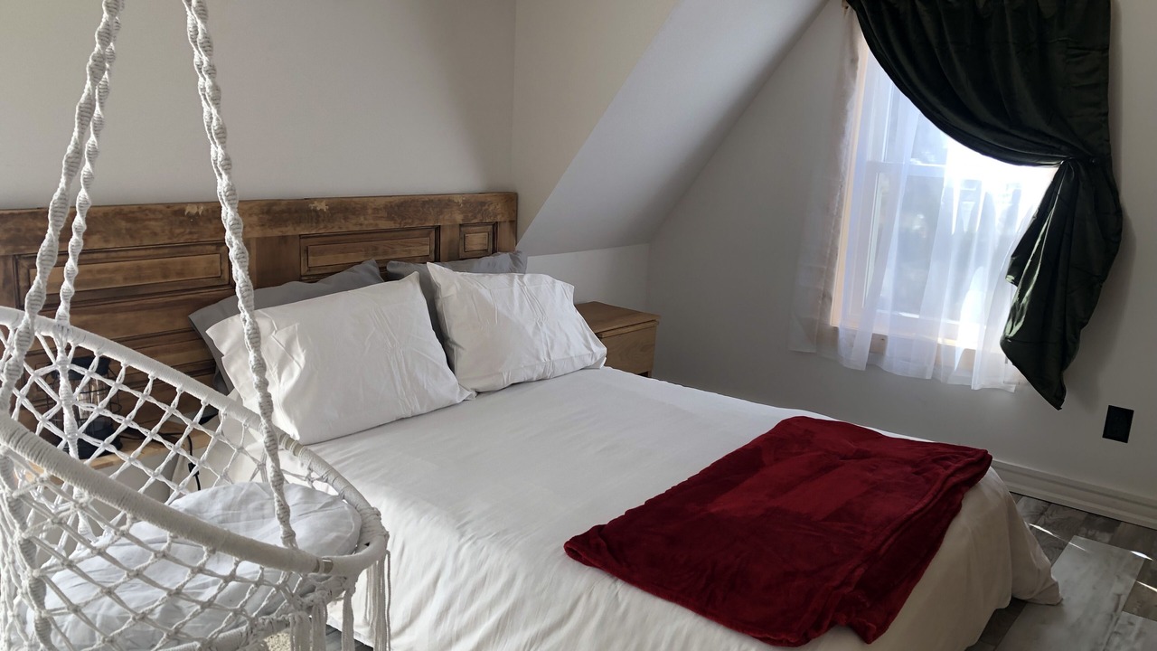 Photo of Bedroom in Painted Post